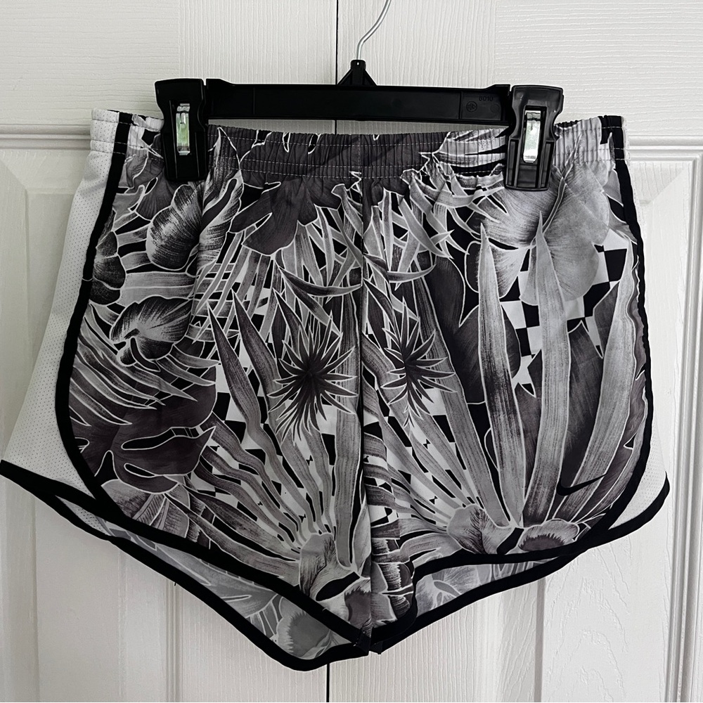 Nike Girl’s Dri-Fit Tempo Running Shorts